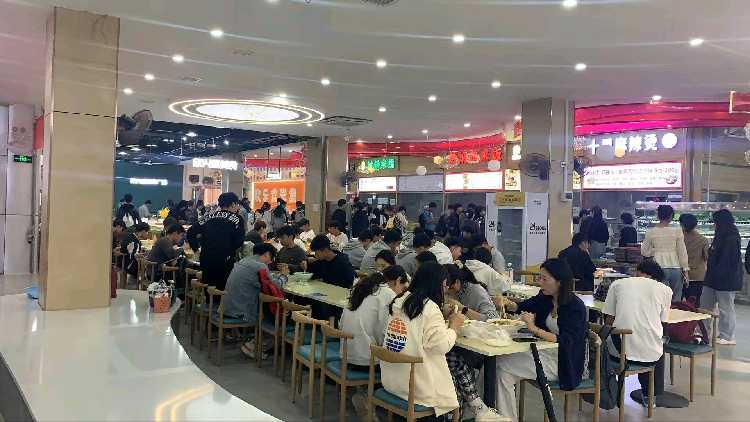 新郑龙湖大学餐厅内店铺招租